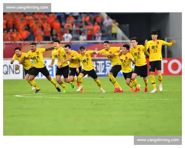 高清流畅足球赛事直播APP下载畅享实时精彩对决全程不漏每一球 - 副本 - 副本 (8) - 副本